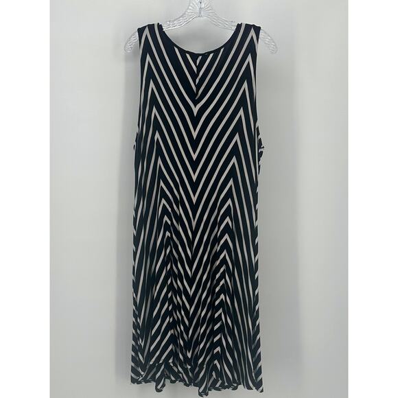 Women’s Chevron Striped Swing Dress XL Black and White Sleeveless A-Line Casual - Picture 1 of 8